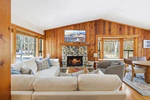 The Aspen Hideaway | Elkhorn Pool, Hot Tub + Pickleball - Image 1