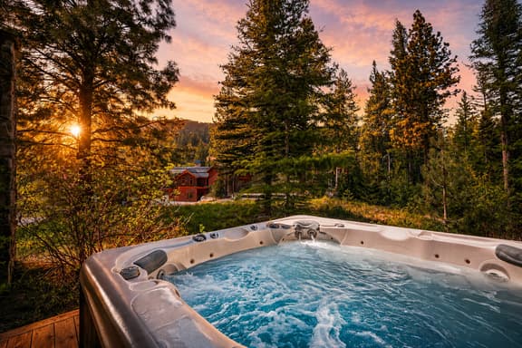 Fireside Lodge | Ski-In/Ski-Out Luxury Cabin + Hot Tub - Image 1